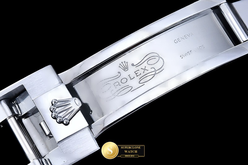 Rolex Ref. 126519LN 3C - On-Wrist Presence & Case Thickness View (Photo 13 of 34)