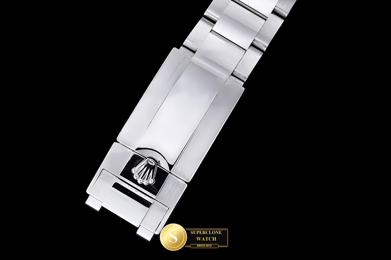 Rolex Ref. 126506 RWF - On-Wrist Presence & Case Thickness View (Photo 11 of 31)