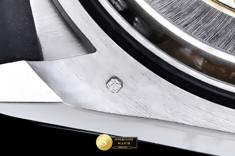 Rolex Ref. 126519 RWF - Crown Guard & Dial Lume Verification (Photo 24 of 33)