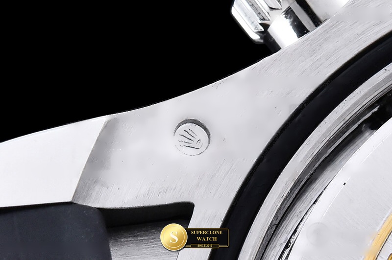 Rolex Ref. 126519 RWF - On-Wrist Presence & Case Thickness View (Photo 25 of 33)