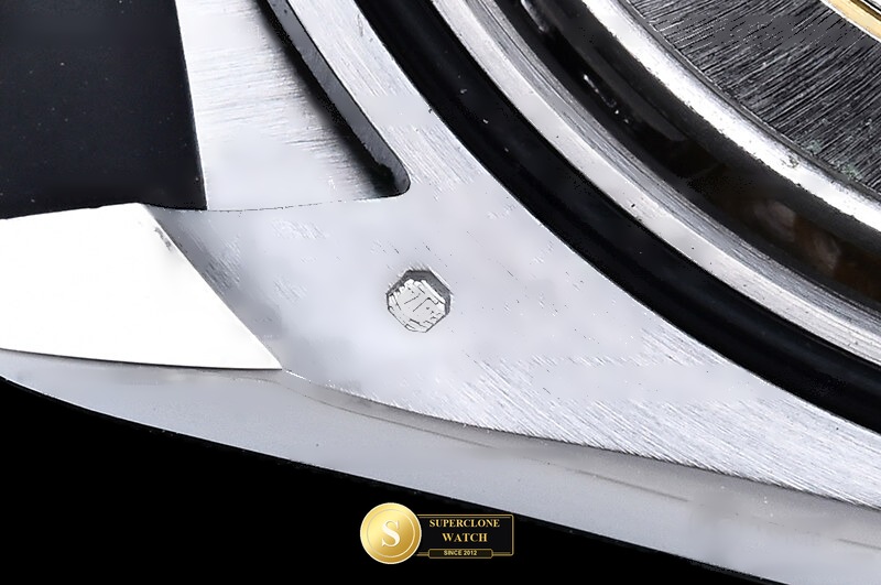 Rolex Ref. 126519 RWF - On-Wrist Presence & Case Thickness View (Photo 25 of 34)
