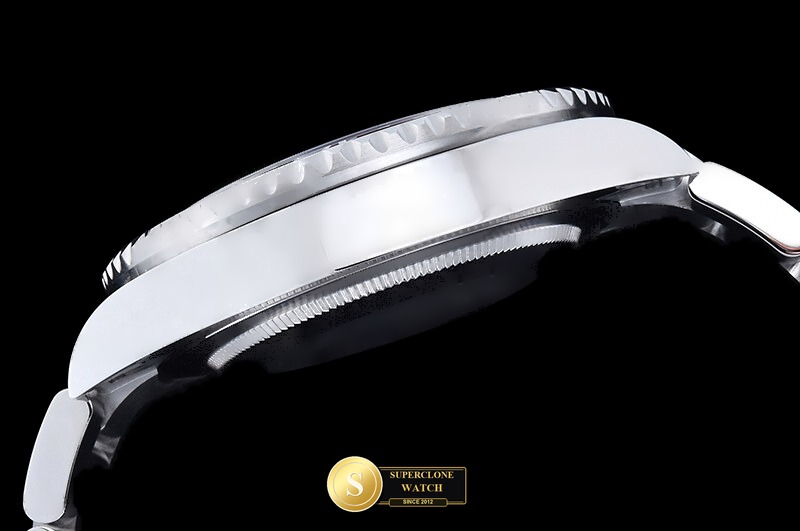 Rolex Ref. 126710 VSF - On-Wrist Presence & Case Thickness View (Photo 19 of 33)