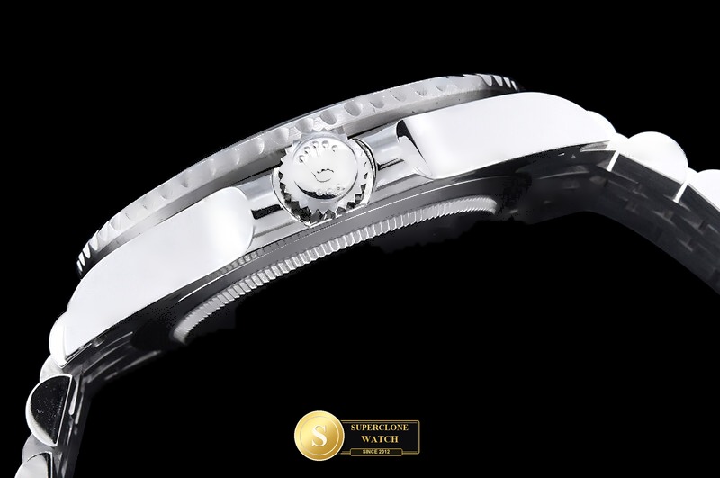 Rolex Ref. 126710BLRO RICH - Crown Guard & Dial Lume Verification (Photo 18 of 32)