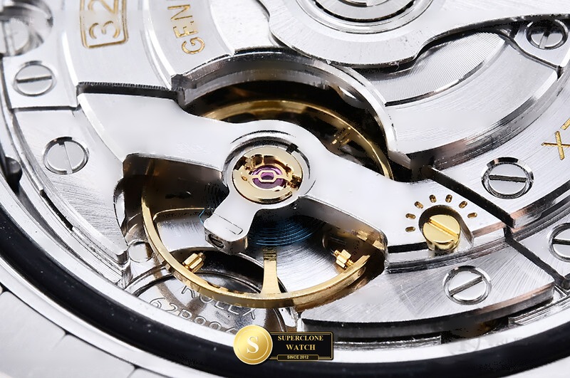 Rolex Ref. 126710BLRO RICH - On-Wrist Presence & Case Thickness View (Photo 29 of 32)