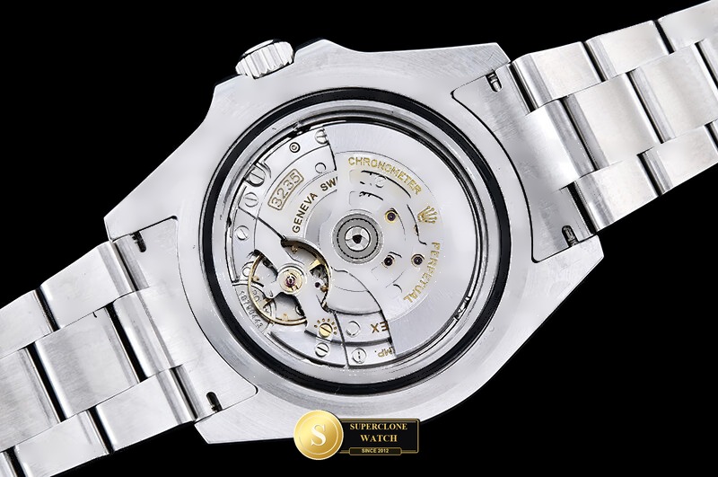 Rolex Ref. 126600 QF - Crown Guard & Dial Lume Verification (Photo 20 of 31)