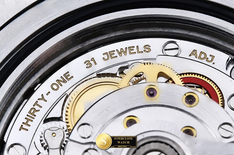 Rolex Ref. 126600 QF - On-Wrist Presence & Case Thickness View (Photo 25 of 31)