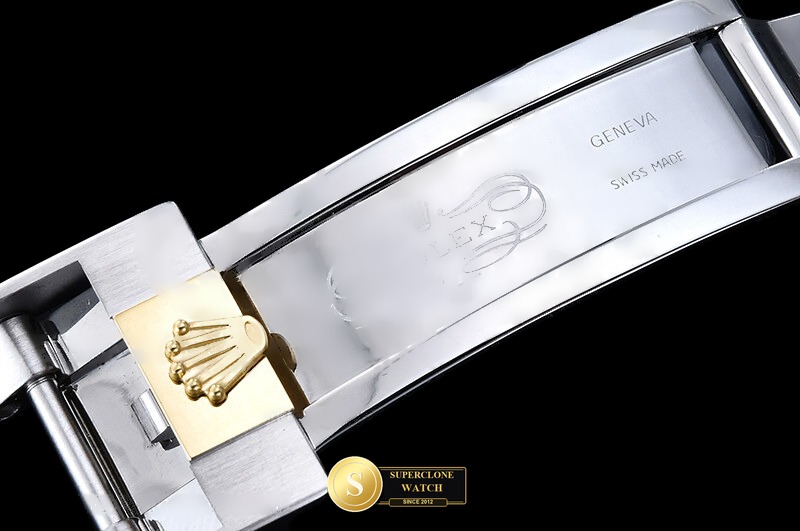 Rolex Ref. 126613LB RCF - On-Wrist Presence & Case Thickness View (Photo 15 of 31)