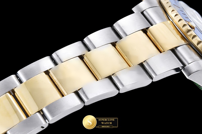 Rolex Ref. 126613LB QF - On-Wrist Presence & Case Thickness View (Photo 17 of 32)