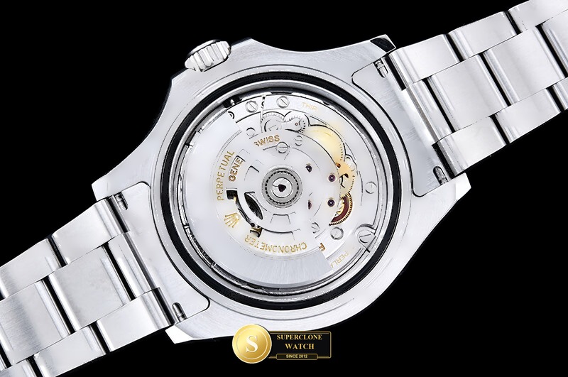 Rolex Ref. 126622 CLEAN PLUS - On-Wrist Presence & Case Thickness View (Photo 21 of 31)