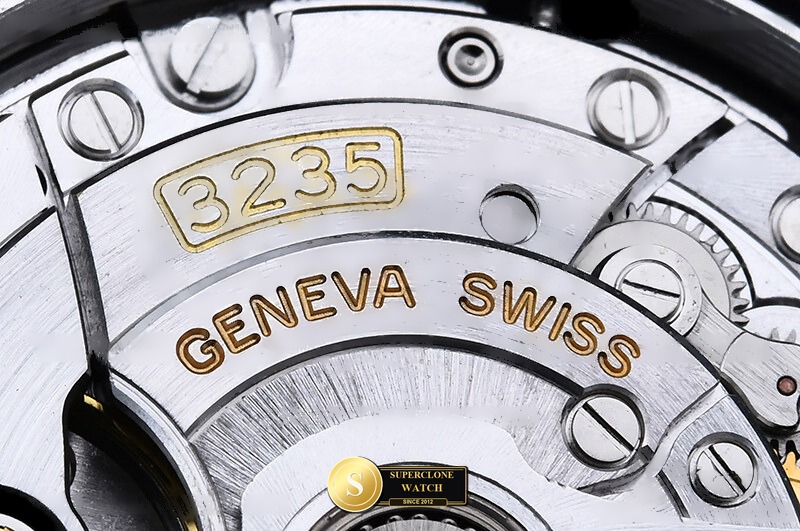 Rolex Ref. 126622 CLEAN PLUS - On-Wrist Presence & Case Thickness View (Photo 23 of 31)