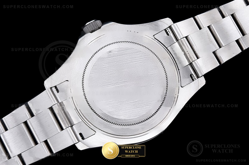 Rolex Ref. 226627 VSF - On-Wrist Presence & Case Thickness View (Photo 19 of 32)