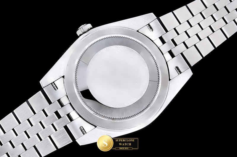 Rolex Ref. R2DJ0536C VSF - On-Wrist Presence & Case Thickness View (Photo 15 of 26)