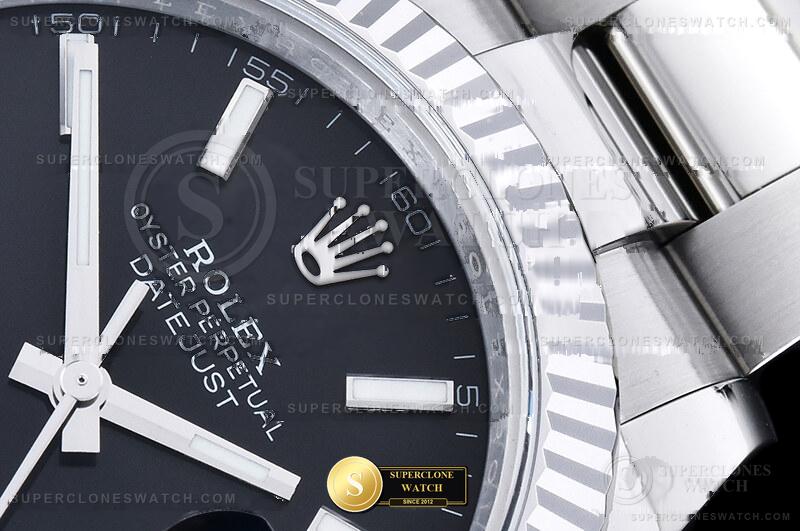 Rolex Ref. R2DJ0533L SEEK - Lateral Bezel & Sapphire Crystal Profile (Photo 6 of 28)
