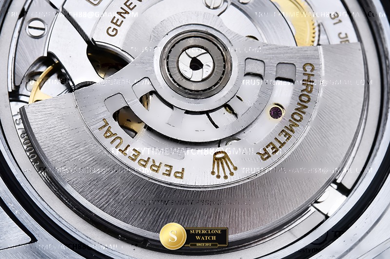 Rolex Ref. RDD0404B QF - On-Wrist Presence & Case Thickness View (Photo 23 of 32)