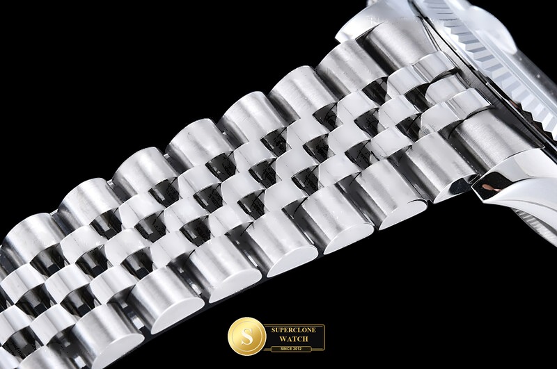 Rolex Ref. 116234 GMF - Crown Guard & Dial Lume Verification (Photo 10 of 25)