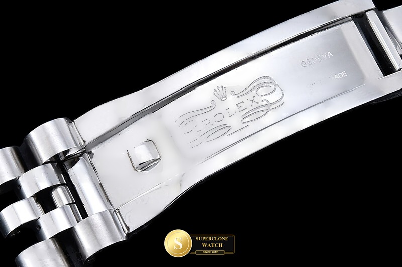 Rolex Ref. 116234 GMF - On-Wrist Presence & Case Thickness View (Photo 13 of 26)