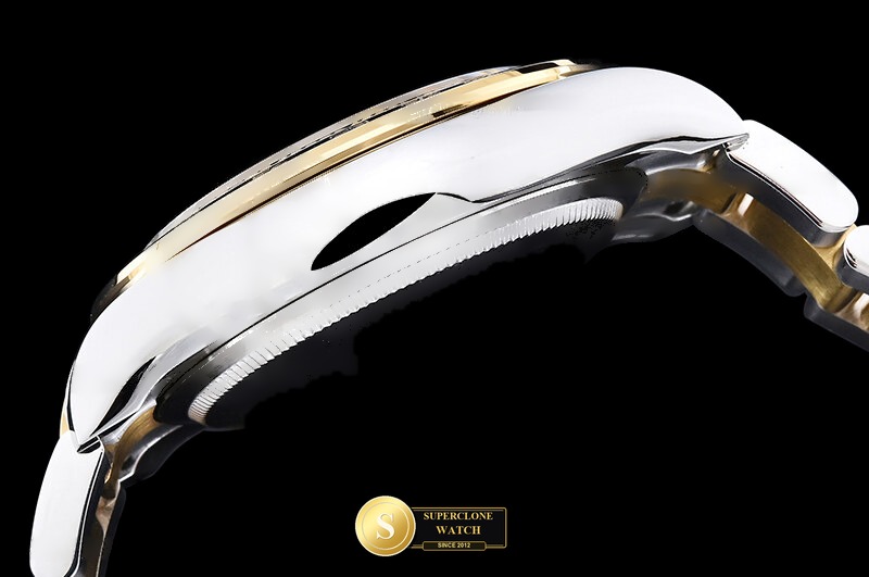 Rolex Ref. 126503 UFO - On-Wrist Presence & Case Thickness View (Photo 17 of 29)