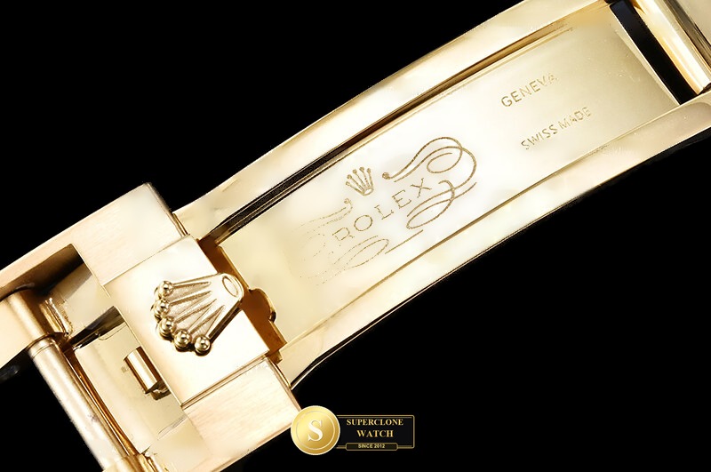 Rolex Ref. 126518 QF - On-Wrist Presence & Case Thickness View (Photo 13 of 35)