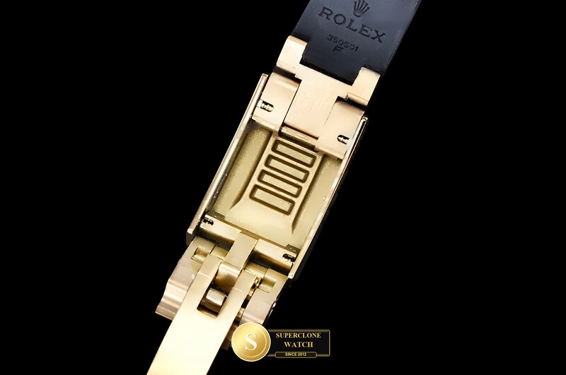 Rolex Ref. 126518 QF - On-Wrist Presence & Case Thickness View (Photo 15 of 35)