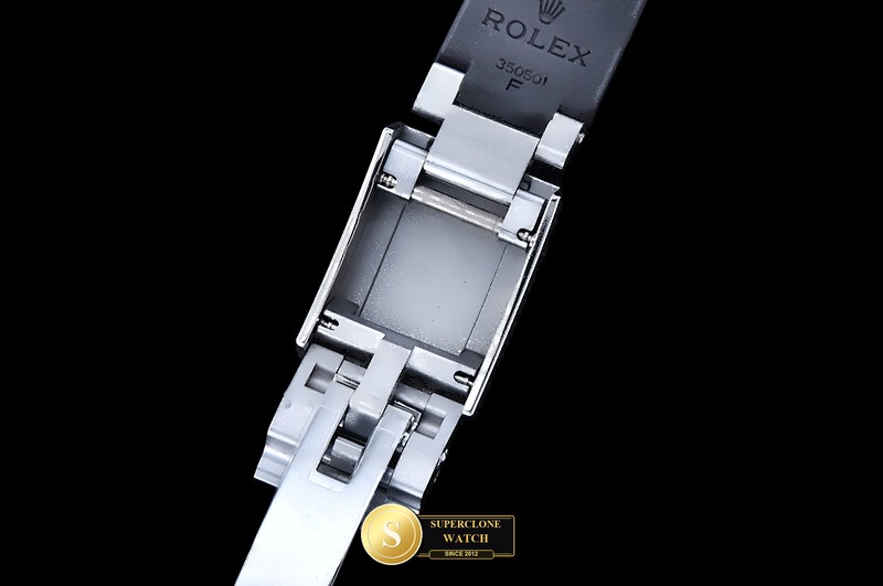 Rolex Ref. 116519 UFO - On-Wrist Presence & Case Thickness View (Photo 15 of 35)