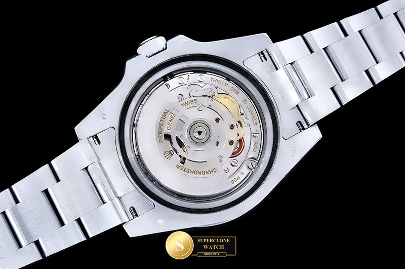 Rolex Ref. 126719 QF - On-Wrist Presence & Case Thickness View (Photo 21 of 36)
