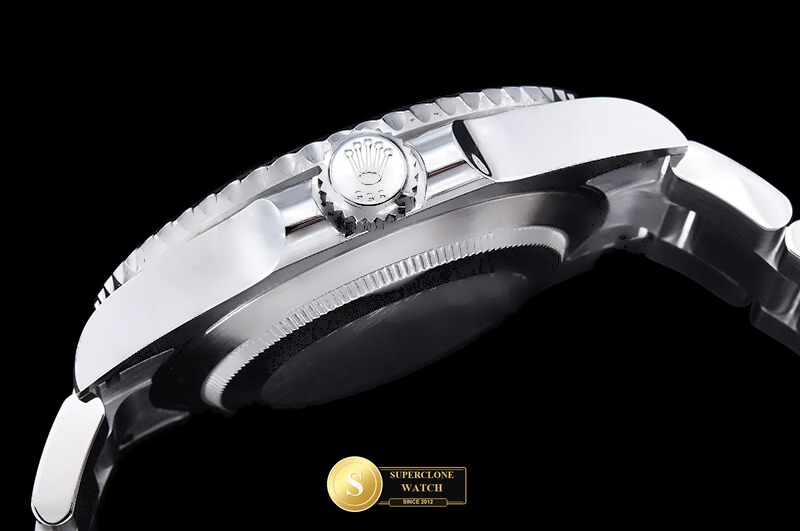 Rolex Ref. 126610LN ERF - On-Wrist Presence & Case Thickness View (Photo 17 of 32)