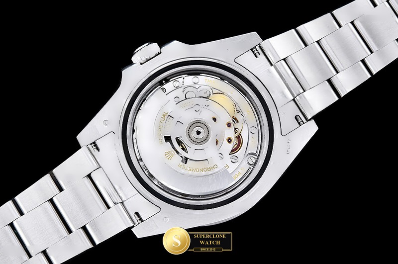 Rolex Ref. 126613LB EWE - On-Wrist Presence & Case Thickness View (Photo 21 of 35)