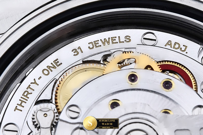Rolex Ref. 126622 ERF - On-Wrist Presence & Case Thickness View (Photo 25 of 31)