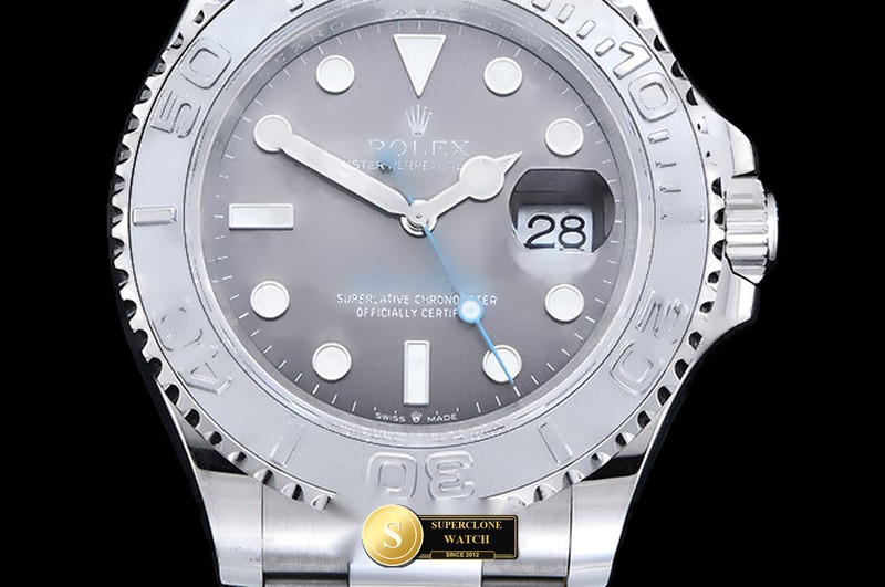 Rolex Ref. 126622 QF - Clasp & Solid 904L Bracelet Detail (Photo 3 of 32)