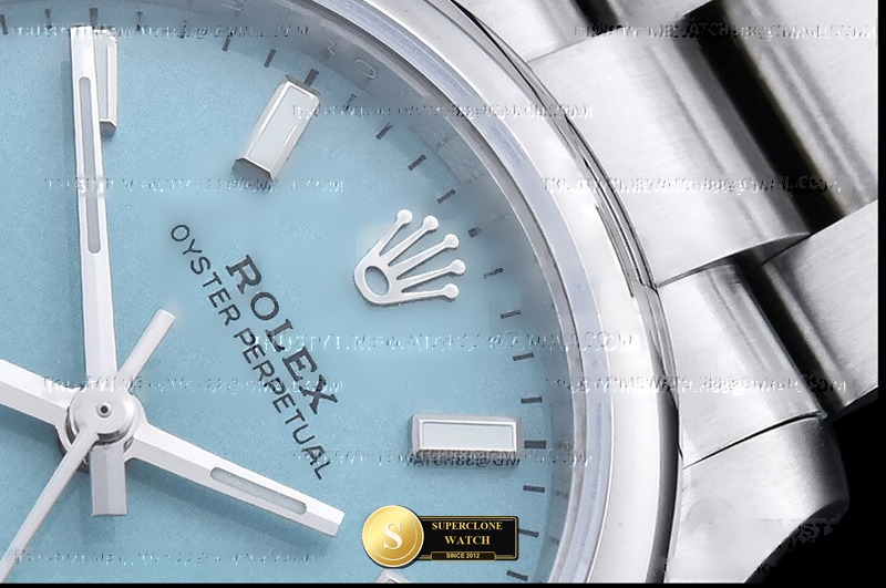 Rolex Ref. ROYP056D DIW - Lateral Bezel & Sapphire Crystal Profile (Photo 6 of 30)
