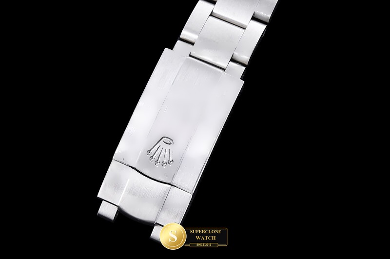 Rolex Ref. ROYP056G DIW - Crown Guard & Dial Lume Verification (Photo 10 of 30)