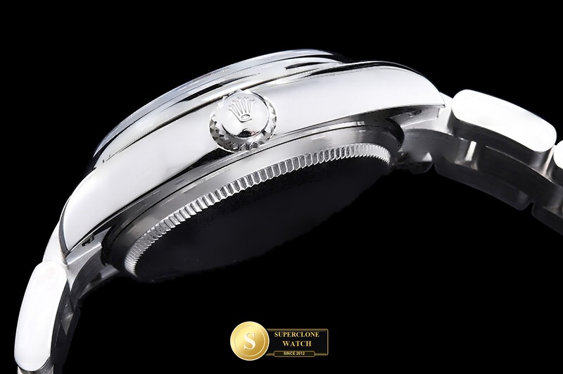 Rolex Ref. ROYP056K DIW - On-Wrist Presence & Case Thickness View (Photo 15 of 30)