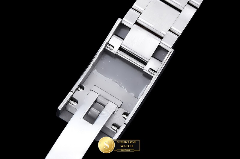 Rolex Ref. 126000 CLEAN PLUS - Crown Guard & Dial Lume Verification (Photo 14 of 29)