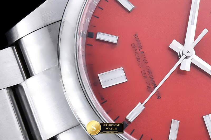 Rolex Ref. ROYP057I CLEAN PLUS - On-Wrist Presence & Case Thickness View (Photo 7 of 28)