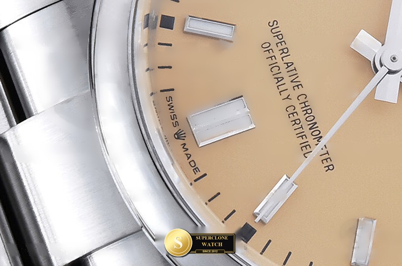 Rolex Ref. ROYP059G CLEAN PLUS - On-Wrist Presence & Case Thickness View (Photo 7 of 28)