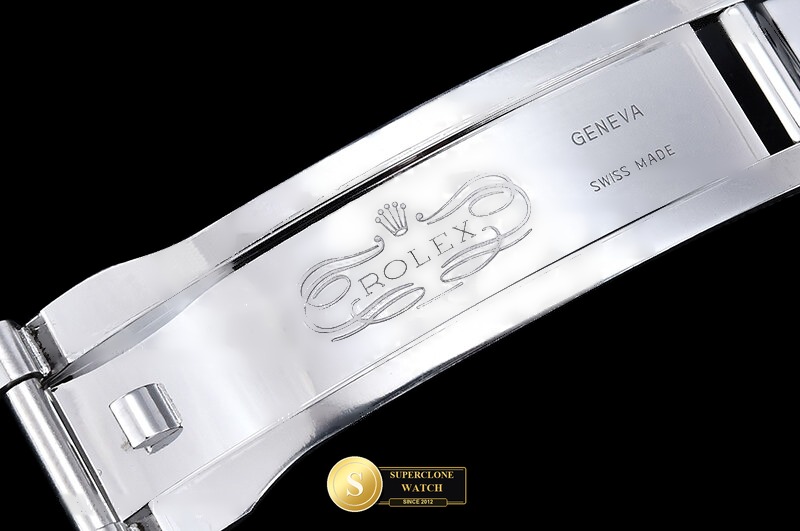 Rolex Ref. ROYP059G CLEAN PLUS - Crown Guard & Dial Lume Verification (Photo 12 of 28)