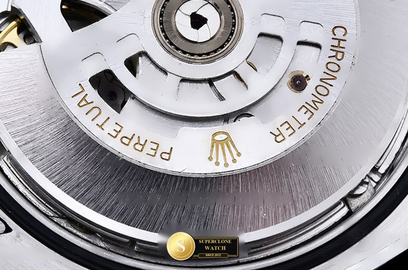 Rolex Ref. ROYP059G CLEAN PLUS - Crown Guard & Dial Lume Verification (Photo 20 of 28)