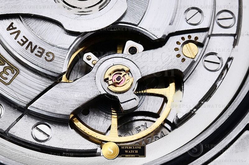 Rolex Ref. ROYP061 QF - Crown Guard & Dial Lume Verification (Photo 22 of 28)