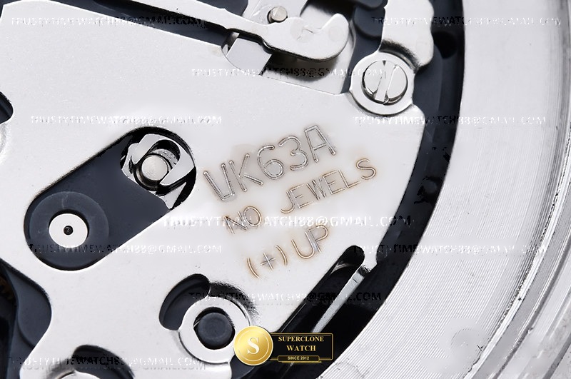 TAG Heuer Ref. TAG0388H A8 - On-Wrist Presence & Case Thickness View (Photo 21 of 23)