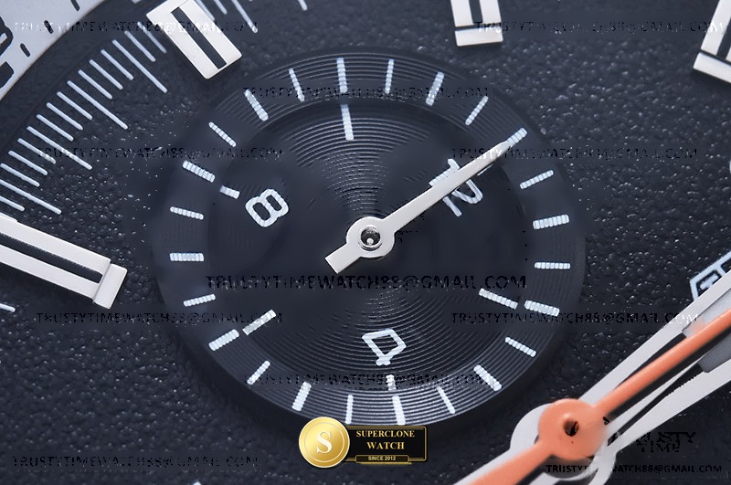 TAG Heuer Ref. TAG0389C A8 - Crown Guard & Dial Lume Verification (Photo 8 of 24)