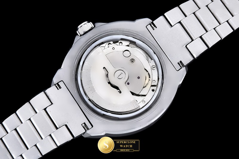 TAG Heuer Ref. TAG0391B A8 - Crown Guard & Dial Lume Verification (Photo 18 of 22)