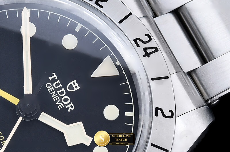 Tudor Ref. TUD127B ZF - Lateral Bezel & Sapphire Crystal Profile (Photo 6 of 26)