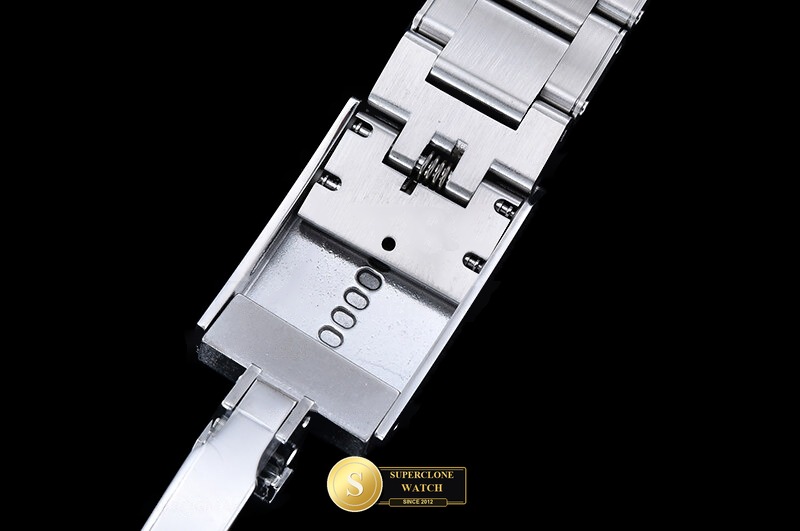 Tudor Ref. TUD127B ZF - On-Wrist Presence & Case Thickness View (Photo 13 of 26)