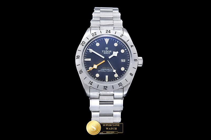 Tudor Ref. TUD131B TWF - Case Profile & Crown Architecture (Photo 2 of 23)