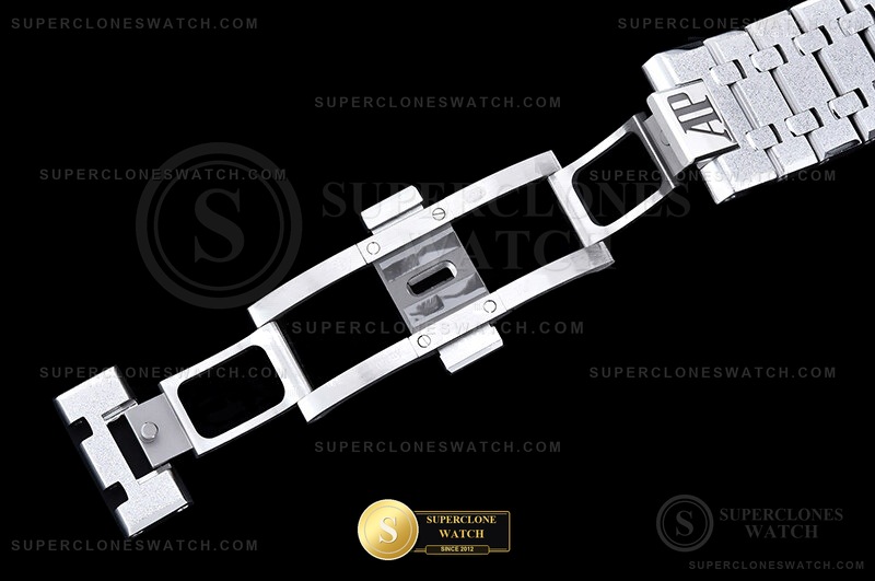 Audemars Piguet Ref. 15407ST-SK THB / APSF Studio Photo 11 of 28