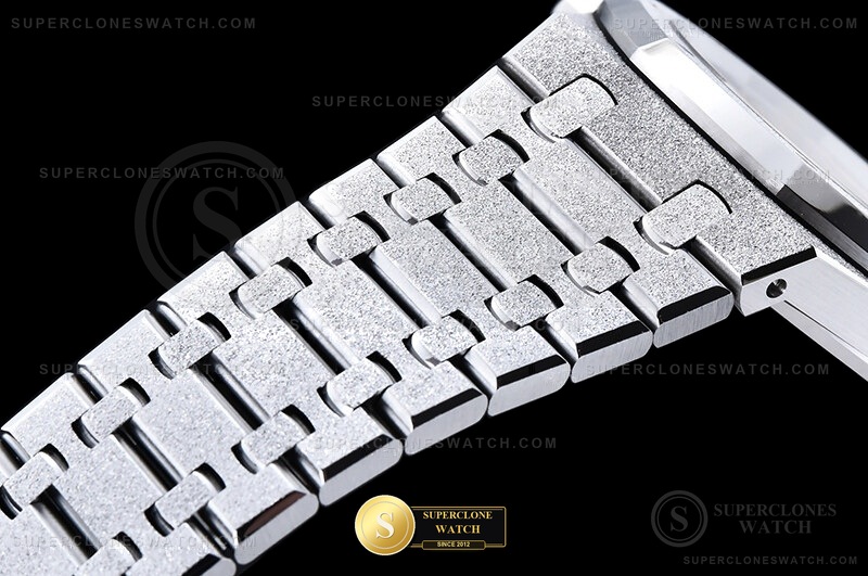 Audemars Piguet Ref. 15407ST-SK THB / APSF Studio Photo 14 of 28