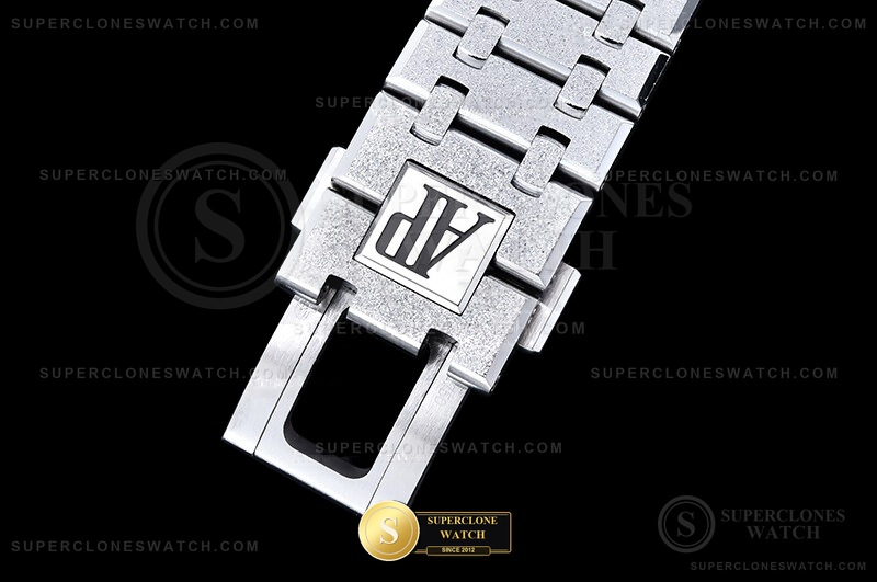 Audemars Piguet Ref. 15407ST-SK THB / APSF Studio Photo 10 of 28