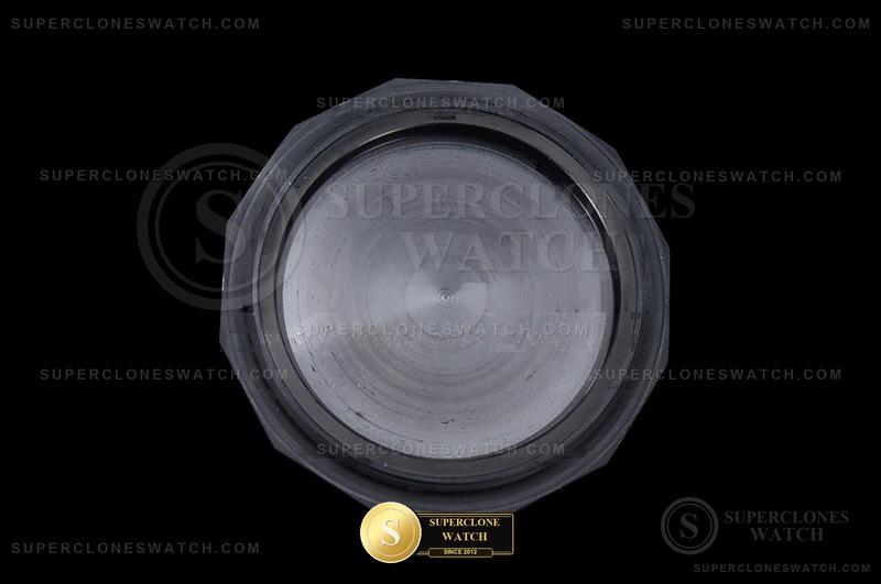 Officine Panerai Ref. PAM01698 VSF Studio Photo 27 of 28