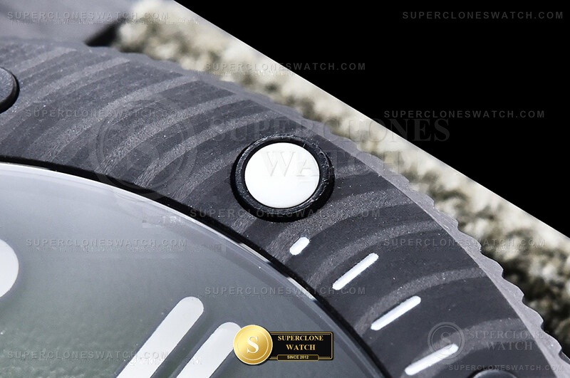 Officine Panerai Ref. PAM01698 VSF Studio Photo 10 of 28