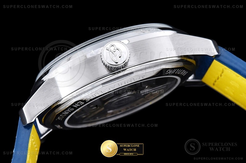 Breitling Ref. AB3110 BLSF Studio Photo 11 of 25